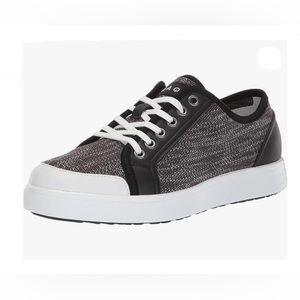 NWT- TRAQ by ALEGRIA ‘Sneaq’ Smart Sneakers